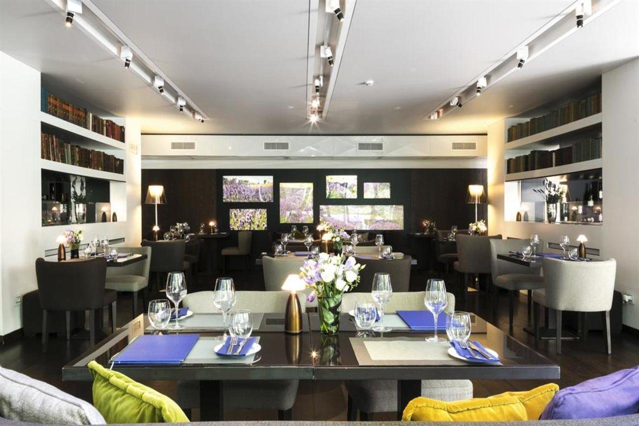 فندق ماجنا باريس 1 هوتل إيه بارفوم ميلان المظهر الخارجي الصورة Restaurant L'Atelier de Joël Robuchon