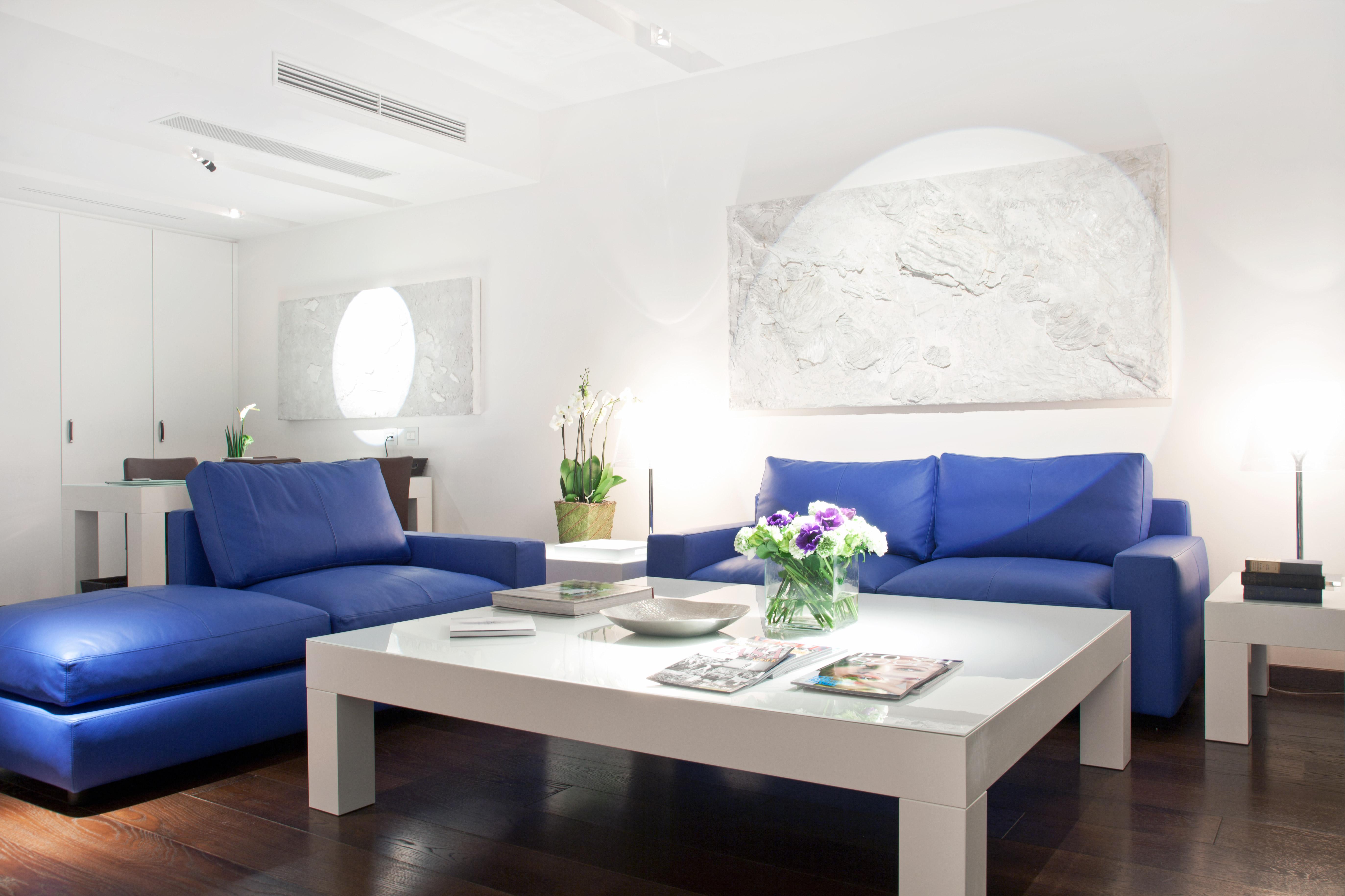 فندق ماجنا باريس 1 هوتل إيه بارفوم ميلان المظهر الخارجي الصورة A living room