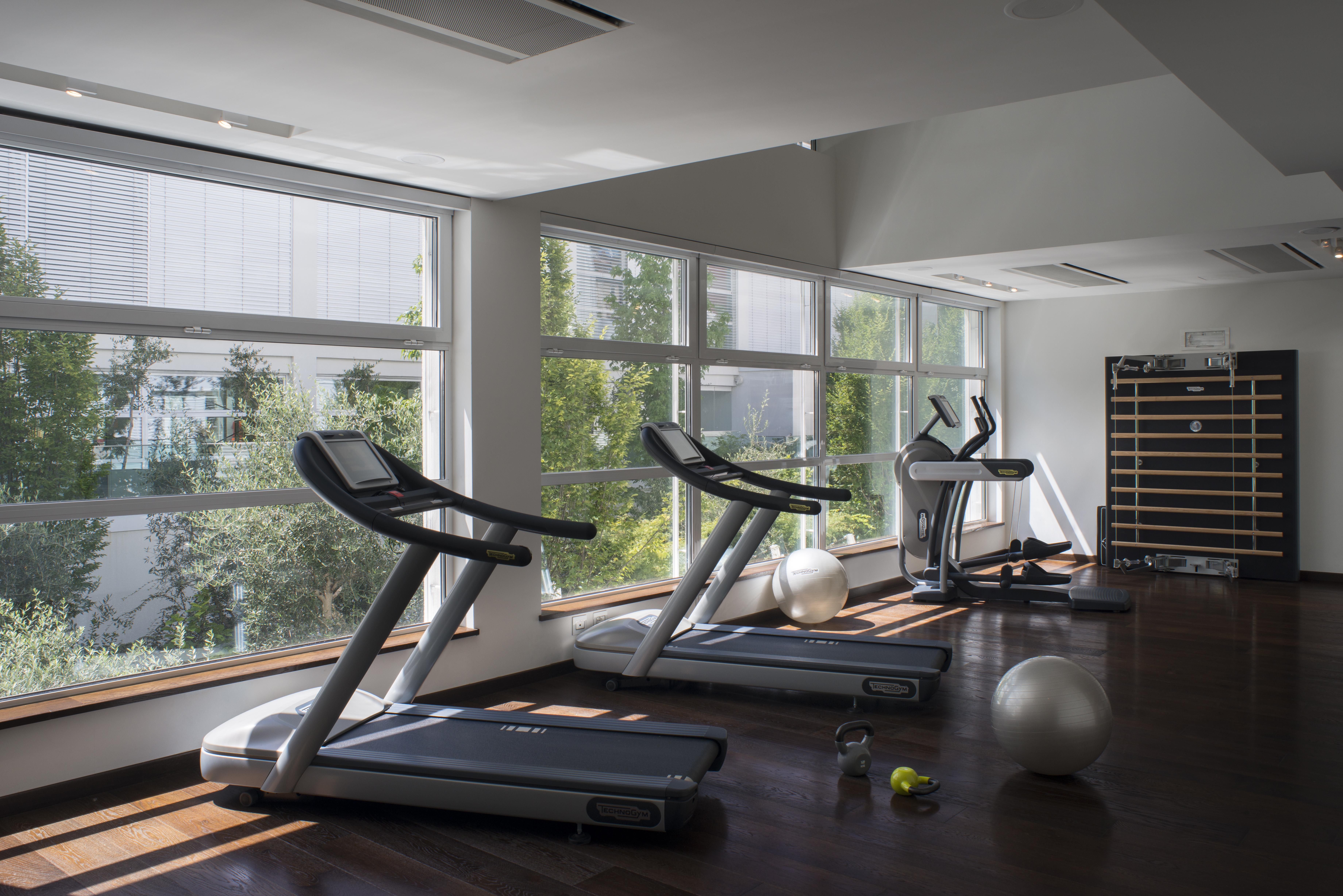 فندق ماجنا باريس 1 هوتل إيه بارفوم ميلان المظهر الخارجي الصورة The gym at the Mandarin Oriental, Munich
